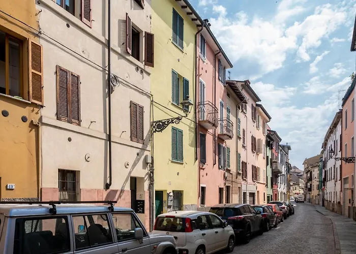 A Due Passi Della Casa Natale Del Maestro Toscanini *