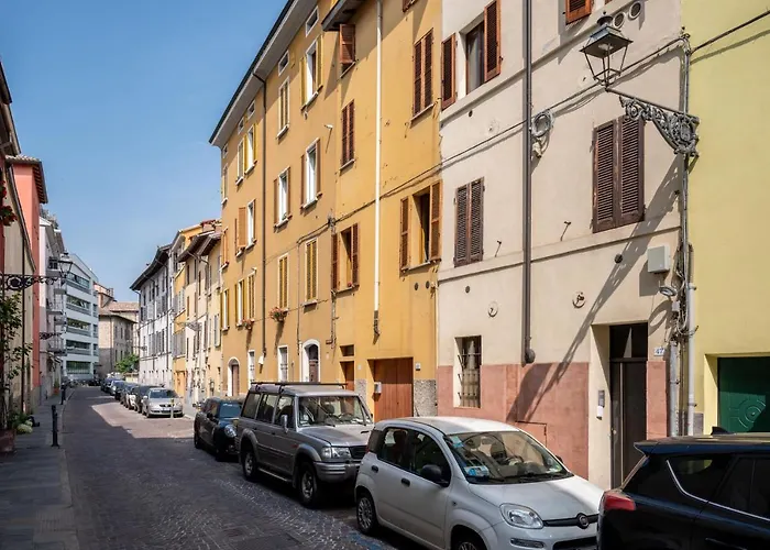 Appartamento A Due Passi Della Casa Natale Del Maestro Toscanini Parma