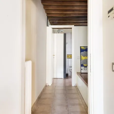 A Due Passi Della Casa Natale Del Maestro Toscanini * 帕爾馬