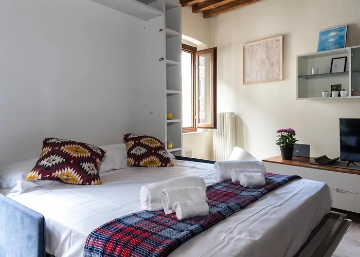 A Due Passi Della Casa Natale Del Maestro Toscanini Apartament