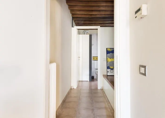 A Due Passi Della Casa Natale Del Maestro Toscanini * Parma